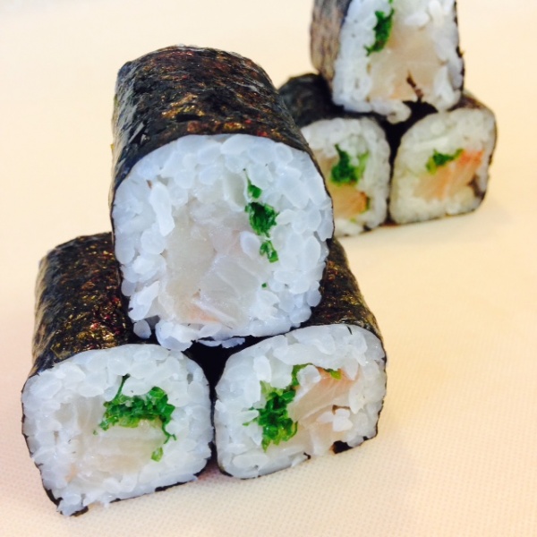 Order 6 Piece Negi Hamachi Maki Roll food online from Panida thai & sushi bar store, Rockville on bringmethat.com