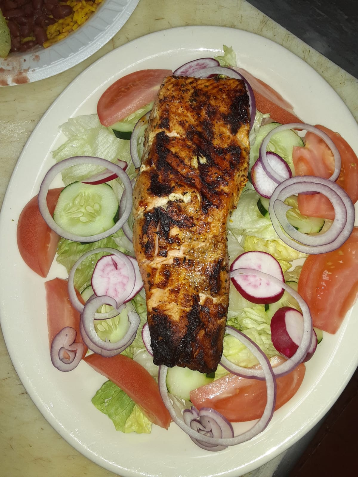 Order 4. Ensalada con Salmon Asado food online from Patio Catracho Restaurant store, Long Beach on bringmethat.com
