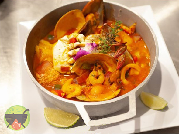 Order Cazuela de Mariscos food online from El valle restaurant store, Bronx on bringmethat.com