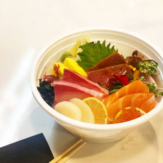 Order Chirashi Bowl food online from Burosu Ramen store, Studio City on bringmethat.com