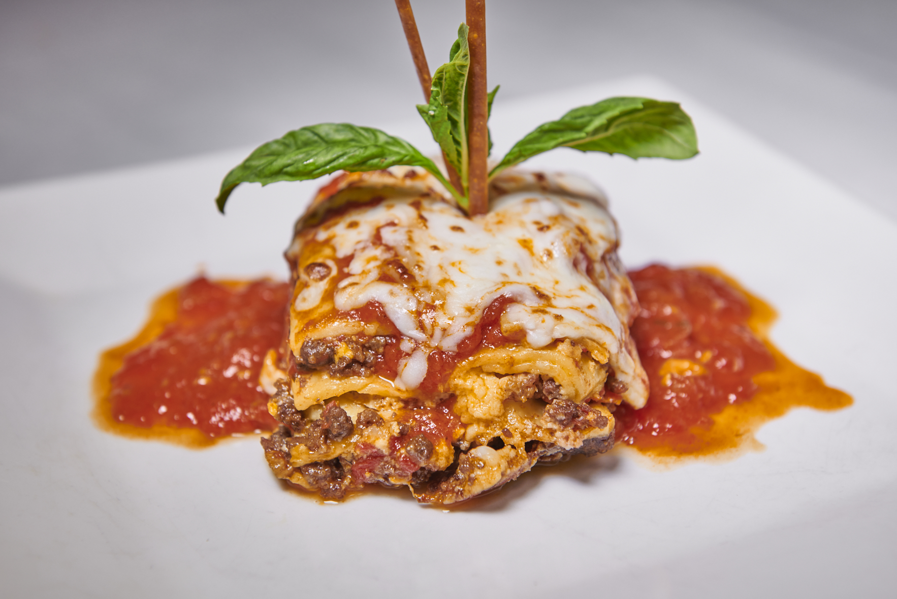 Order Homemade Meat Lasagna food online from Magno Grill store, New Rochelle on bringmethat.com