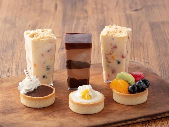 Order Mini Tart and Parfait 6-Pack food online from Eggcellence Cafe store, Houston on bringmethat.com