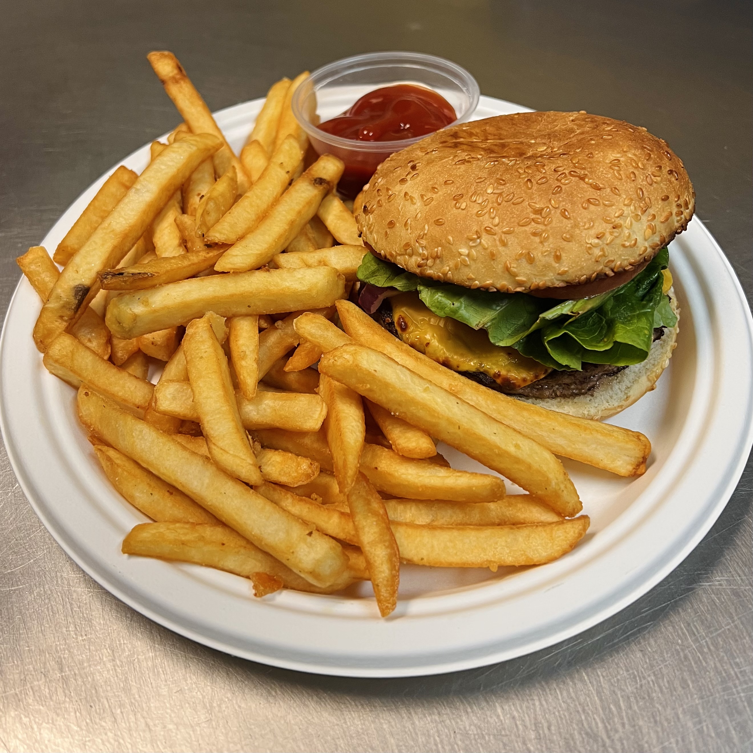 Order Classic Cheese Burger food online from Noho Pizza and Grill store, North Hollywood on bringmethat.com