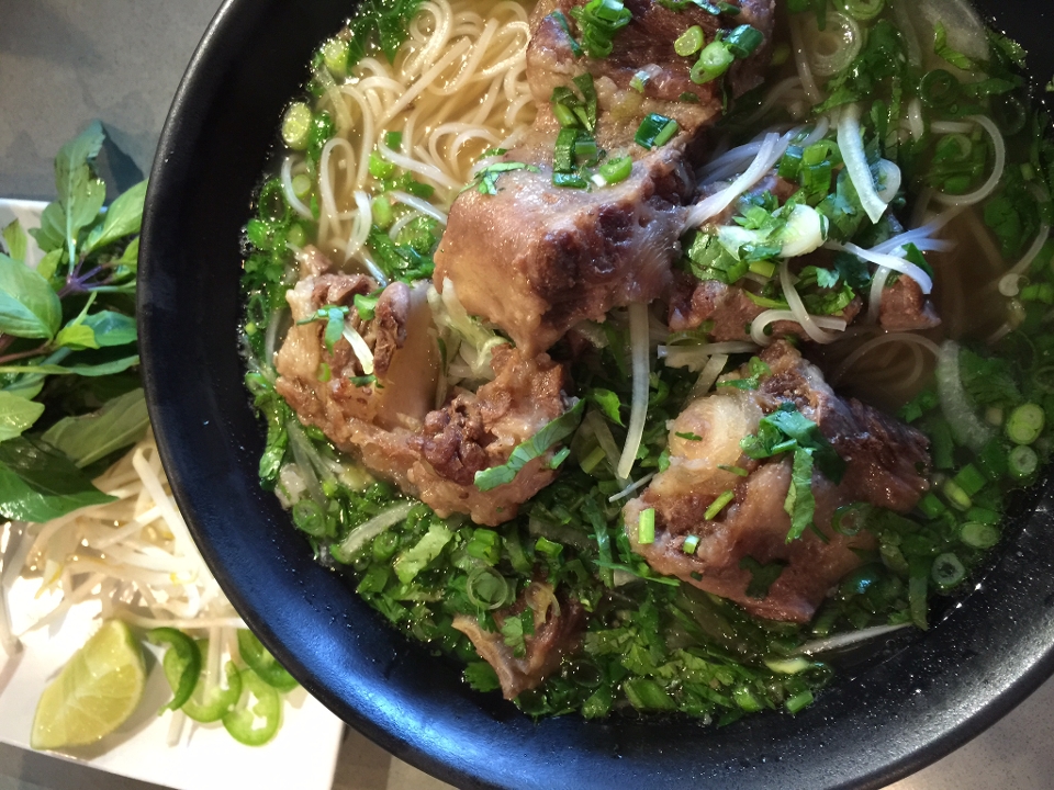 Order P3 PHO DUOI BO | OXTAIL food online from Sidestreet Pho store, Alameda on bringmethat.com