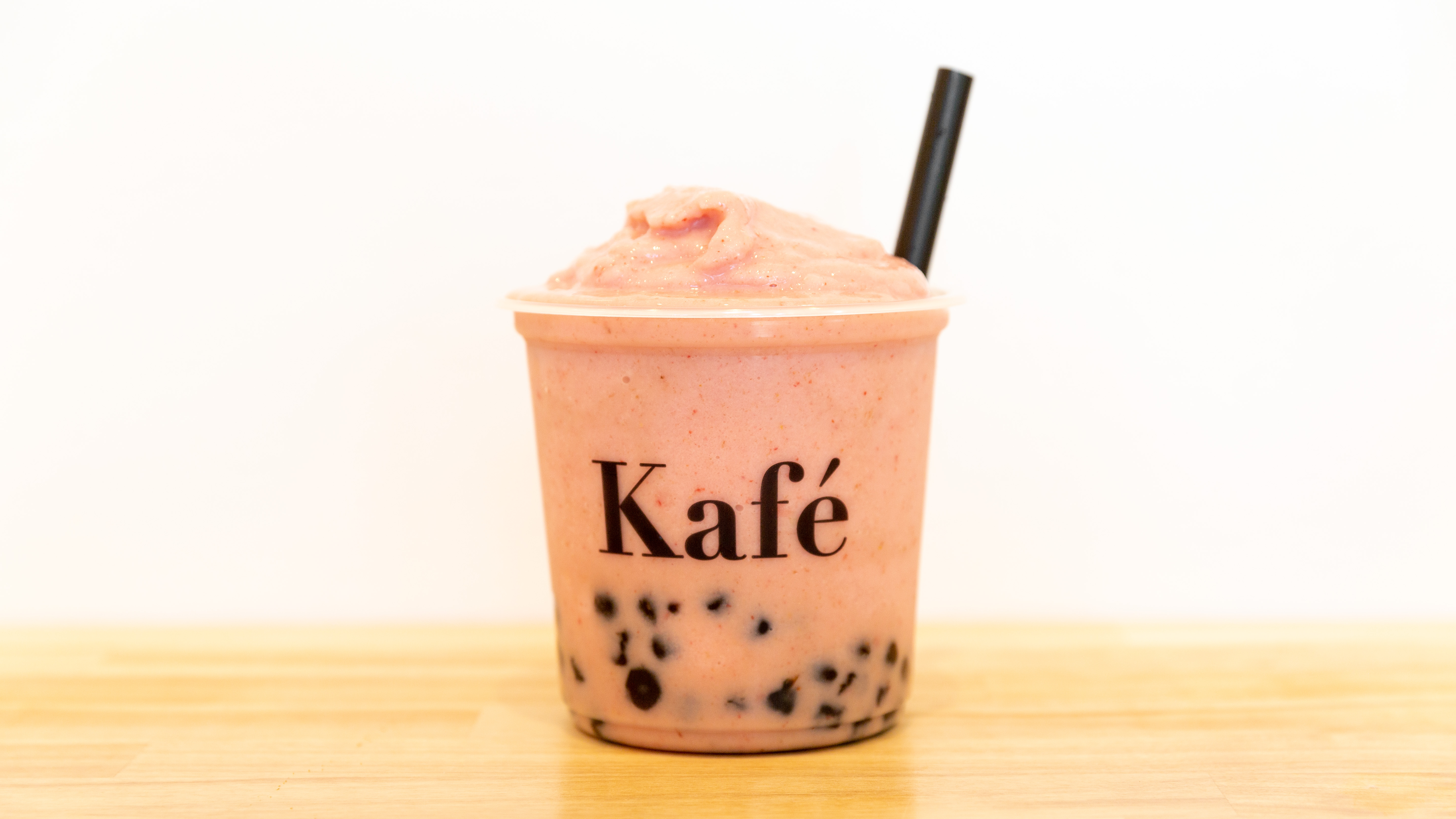 Order Strawberry Banana Smoothie food online from Kafe store, Forest Grove on bringmethat.com