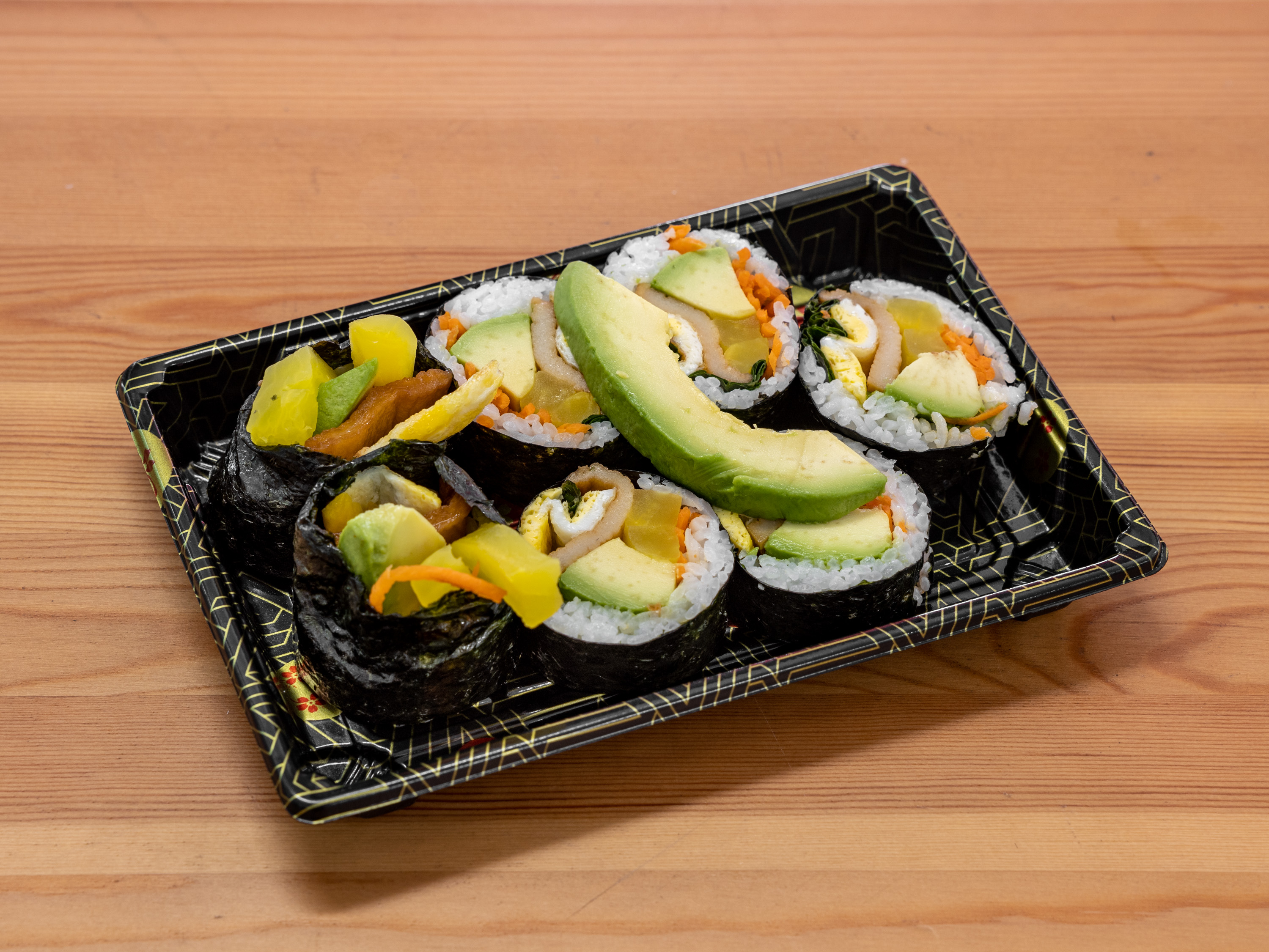Order Avocado with Vegetable Roll food online from Heartfulmade store, Fullerton on bringmethat.com