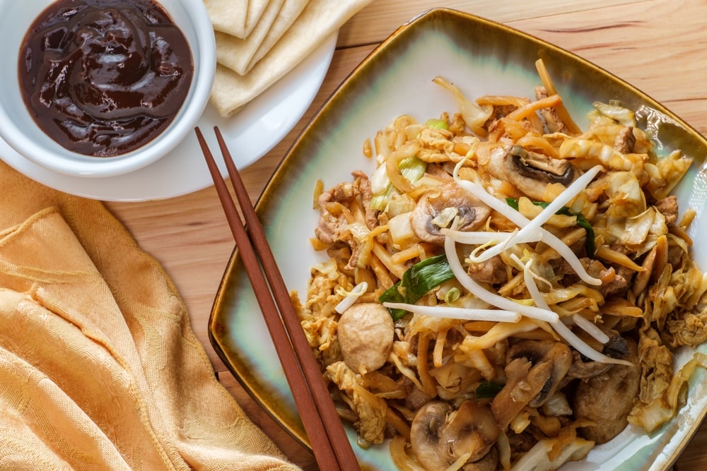 Order Chicken Moo Shu food online from Hunan Taste store, Springfield on bringmethat.com