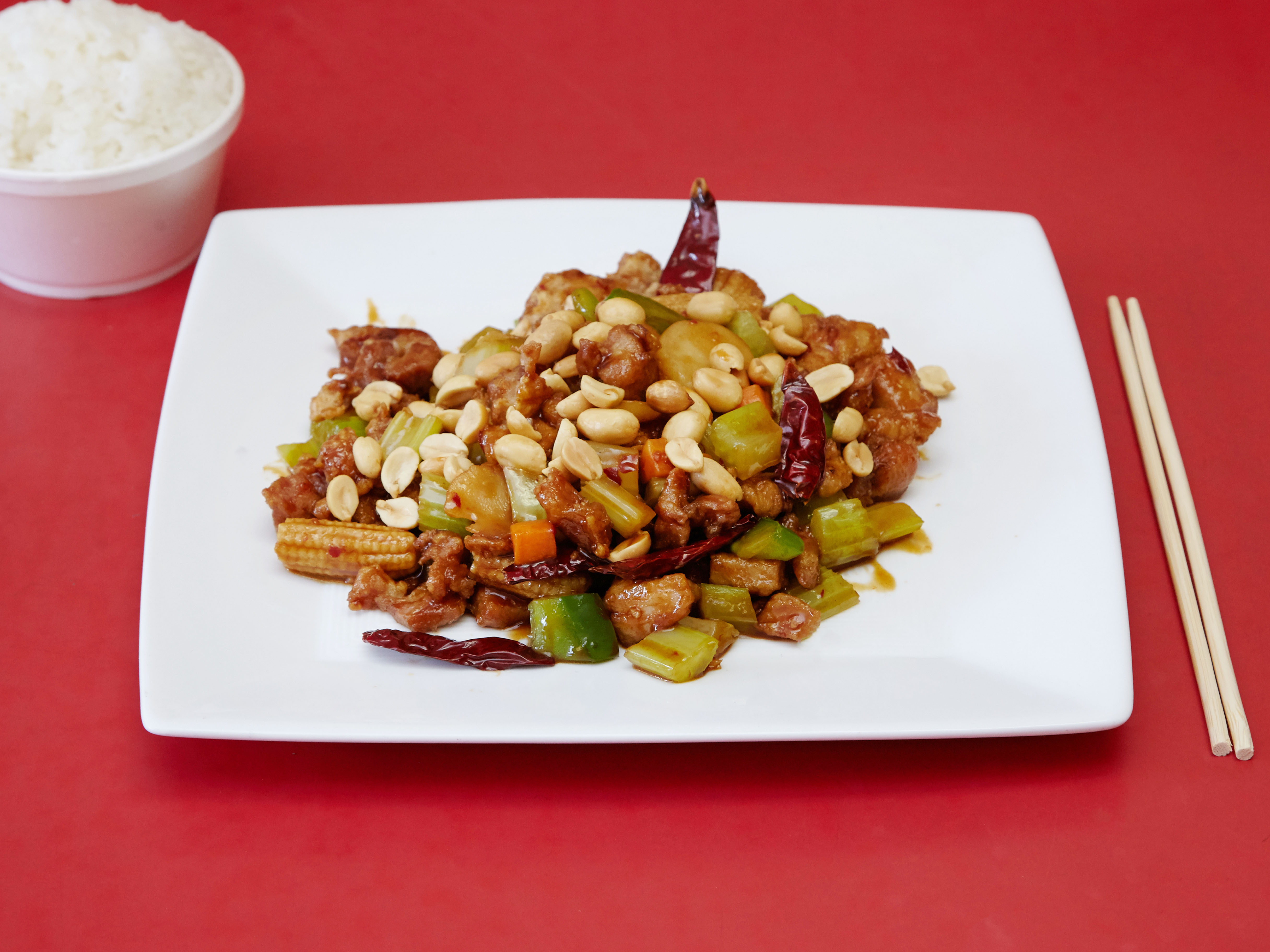 Order 73. Kung Pao Chicken food online from Empire express chinese restaurant store, Brooklyn on bringmethat.com