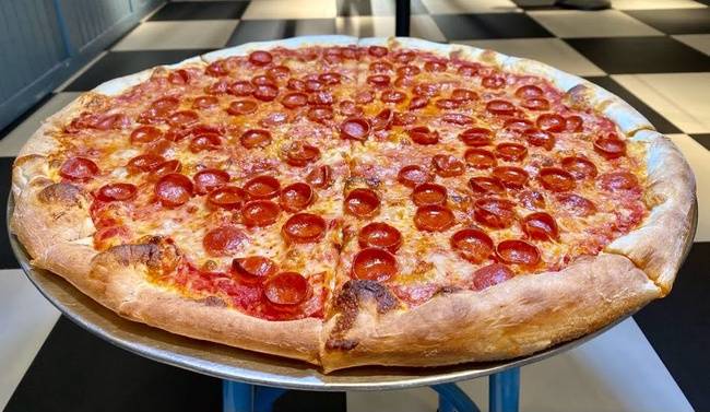 Order 20" Pepperoni Pizza food online from PizzaCake store, Paradise on bringmethat.com