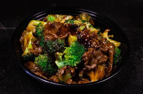 Order 101. Beef with Broccoli   food online from Jj Panda store, York on bringmethat.com