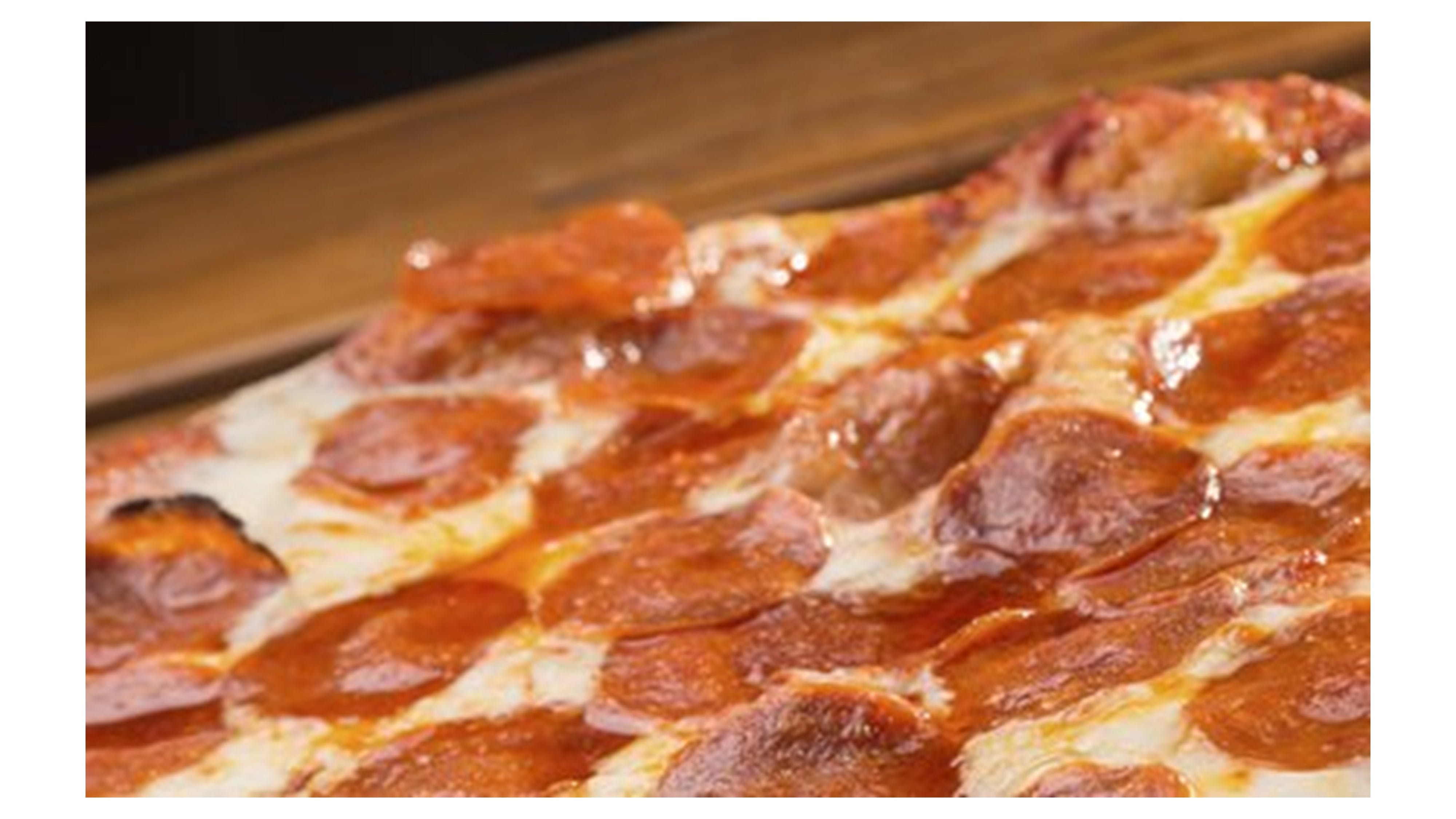 Order Pepperoni Pizza - Medium food online from Grecos New York Pizzeria store, Thousand Oaks on bringmethat.com