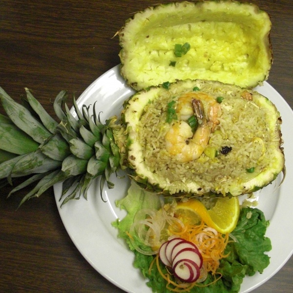 Order Pineapple Fried Rice food online from Elephant Cafe store, Lake Forest on bringmethat.com