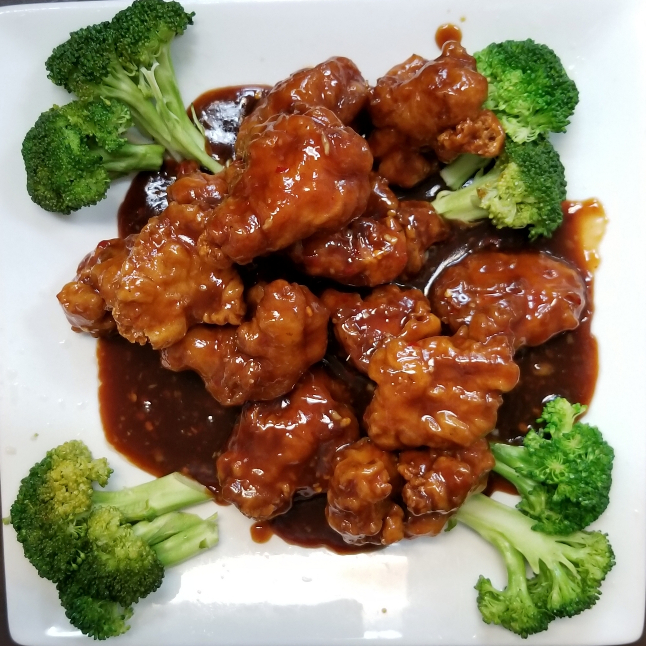 Order 414. General Tso's Chicken food online from Thien Hoang Restaurant store, Portland on bringmethat.com
