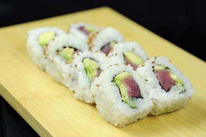 Order Tuna Avocado Roll food online from Taylor's Made Kitchen store, San Francisco on bringmethat.com