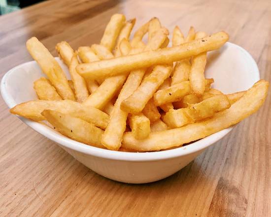 Order French Fries food online from Hopsmith Tavern store, Chicago on bringmethat.com