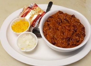 Order Chili Soup with Onions food online from Goldie's Deli and Restaurant store, Strongsville on bringmethat.com