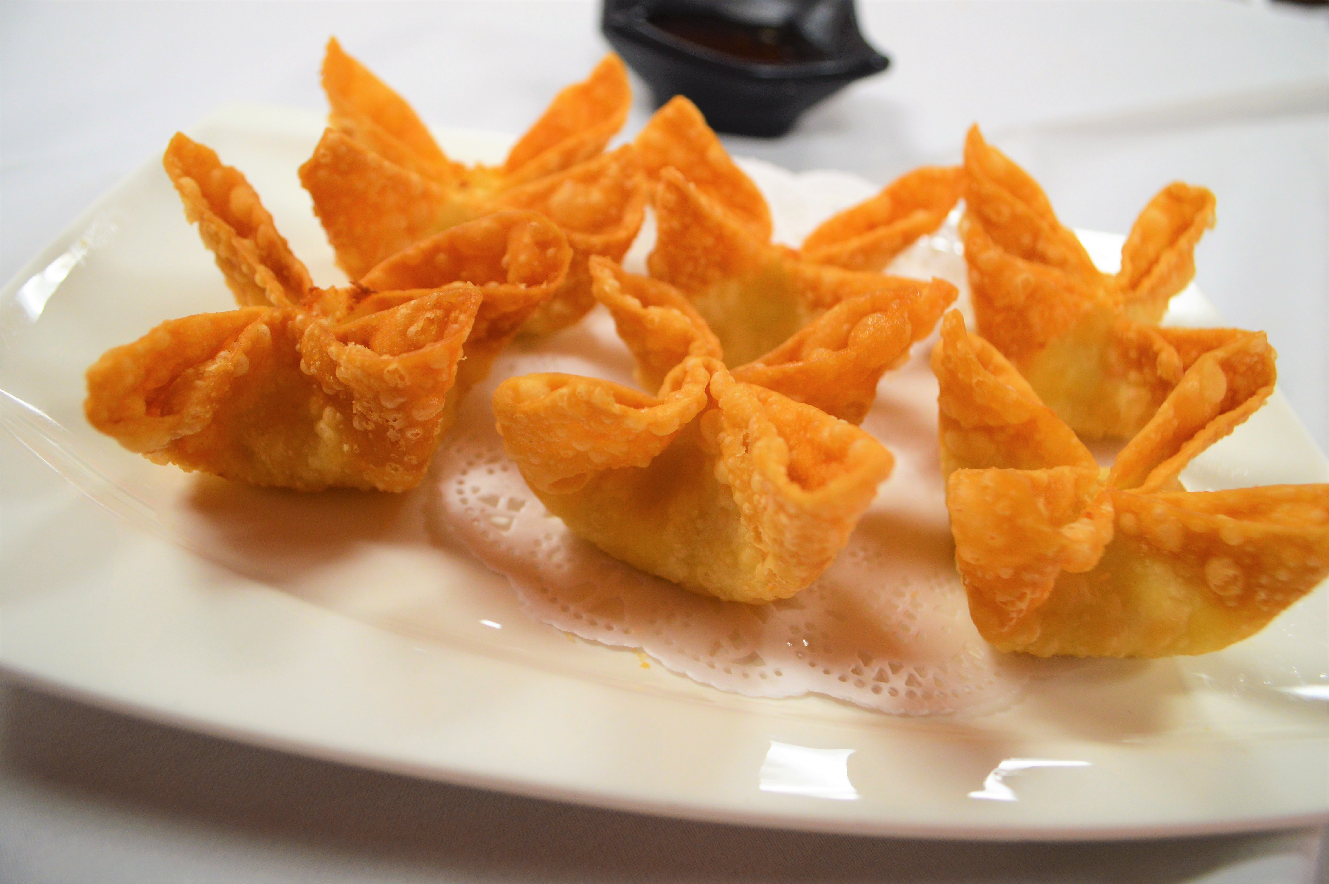 Order 5. 8 Pieces Fried Cheese Wonton food online from Rialto Thai Kitchen store, Rialto on bringmethat.com