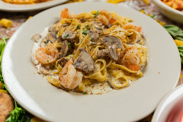 Order Shrimp Fettuccine food online from The Pasta House store, O'Fallon on bringmethat.com