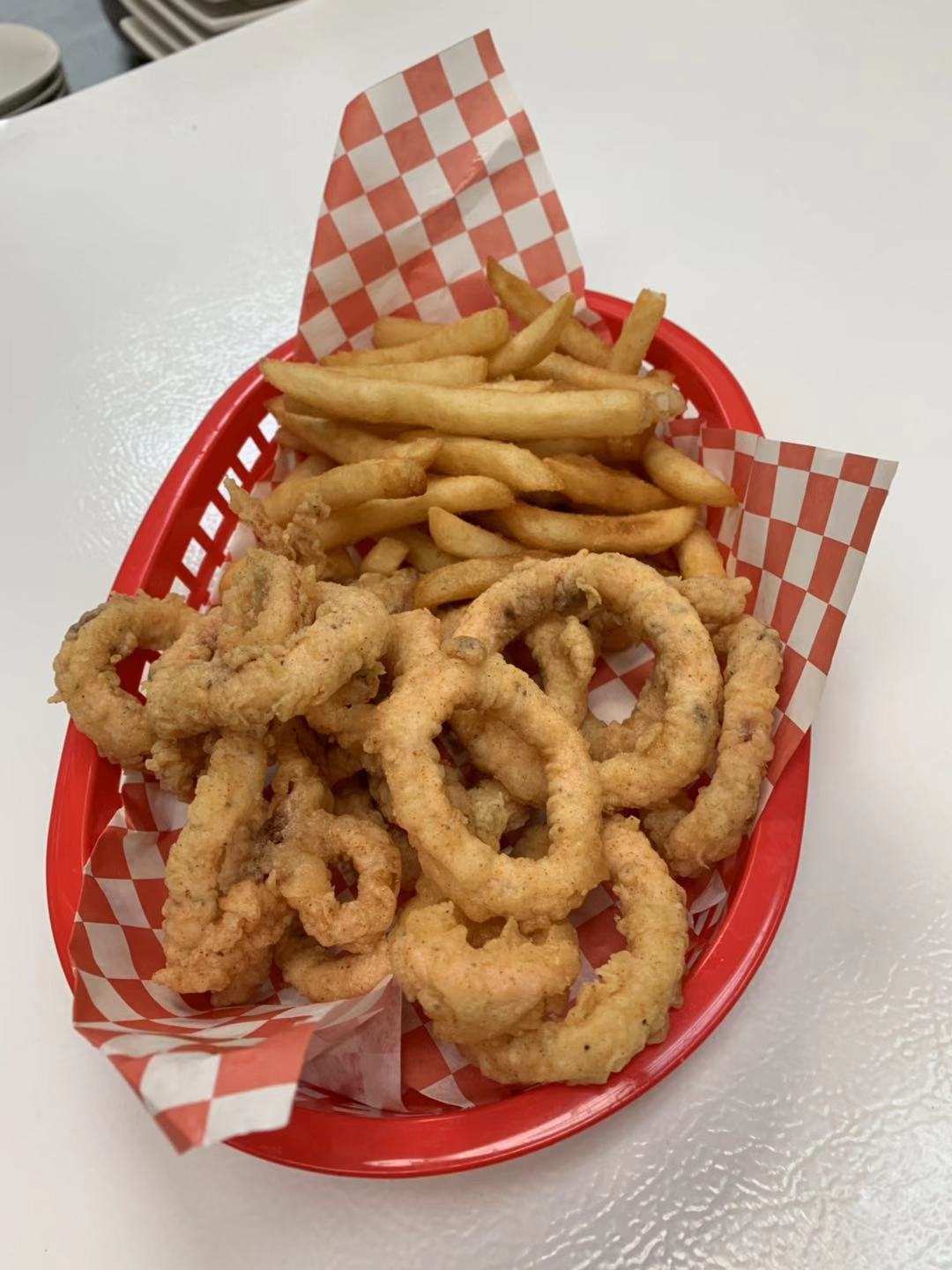 Order 15 Piece Fried Calamari food online from Tasty Crab store, Fayetteville on bringmethat.com