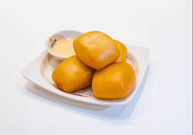 Order D9. Fried Bun with Condensed Milk 炸馒头 food online from Shi Miao Dao store, Quincy on bringmethat.com