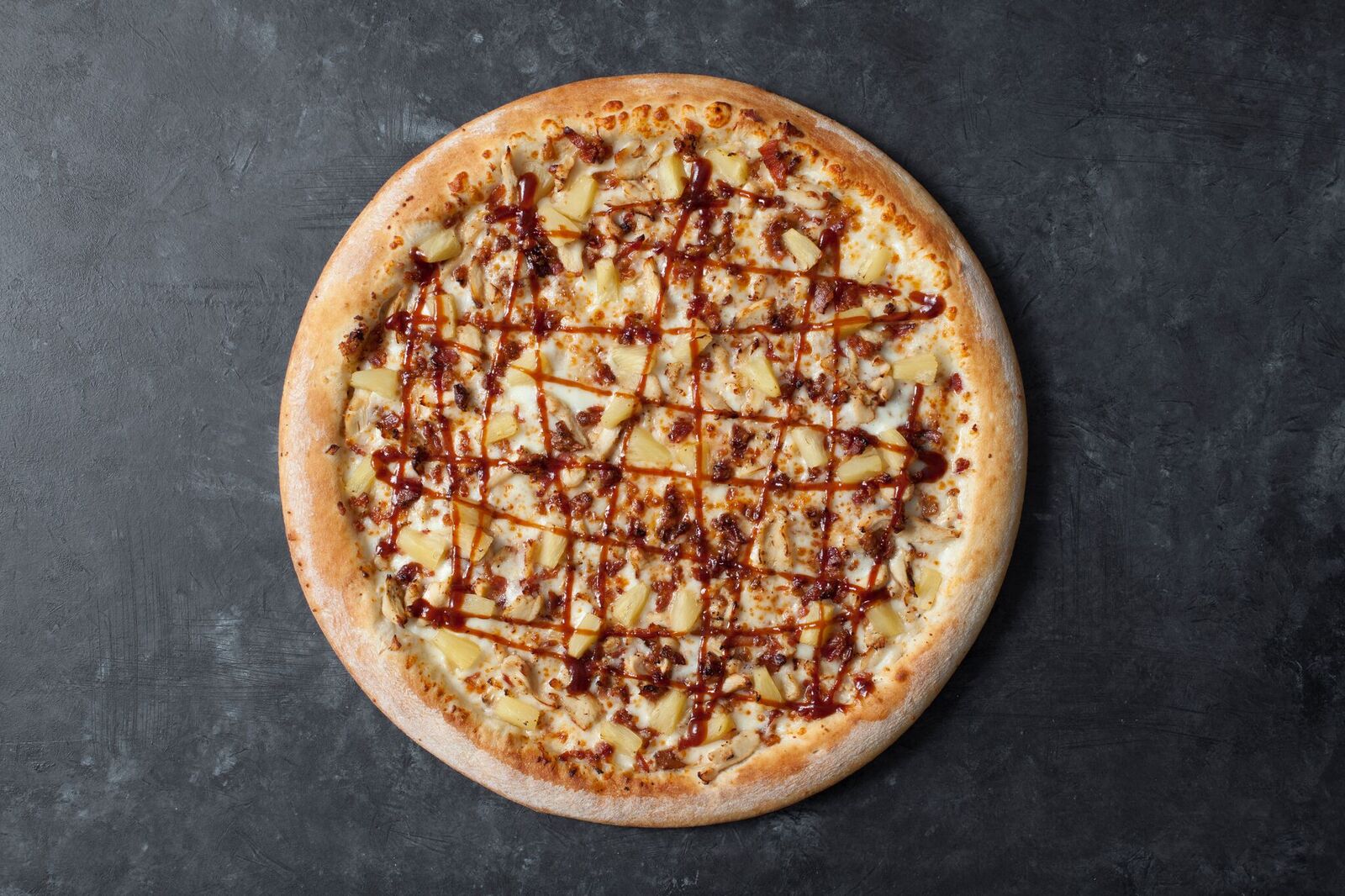 Order BBQ Chicken Pizza- LARGE 14" (8 slices) food online from Pizza Fuego store, San Bernardino on bringmethat.com