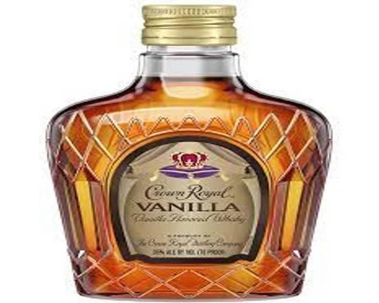 Order Crown Royal Vanilla, 750mL whiskey (35.0% ABV) food online from Pit Stop Liquor Mart store, El Monte on bringmethat.com