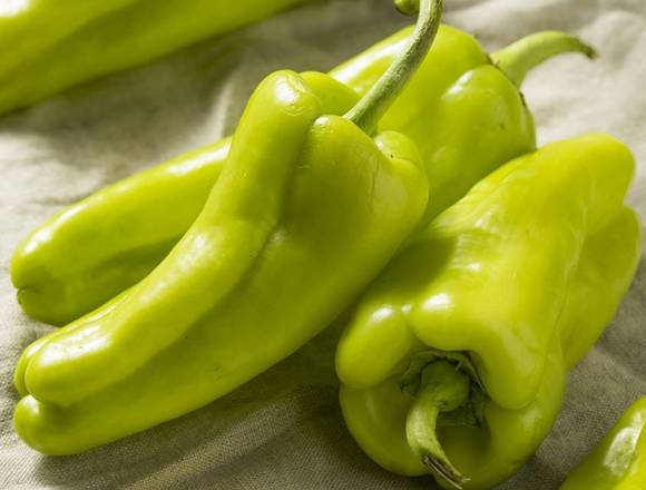 Order Cubanelle Pepper (Lb) food online from Ctown Supermarkets store, Uniondale on bringmethat.com