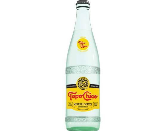 Order Topo Chico Mineral Water Bottle (16.9 oz) food online from Urban Value Corner Store store, Dallas on bringmethat.com