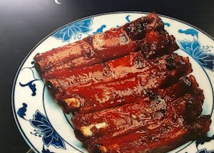 Order 16. BBQ Spare Ribs (Pork) 排骨 food online from Hai Sun Restaurant store, Brooklyn on bringmethat.com