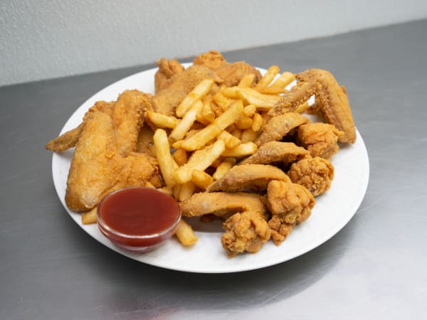 Order 20 Wings with Box Fries food online from Sharks Fish & Chicken Express store, Chicago on bringmethat.com