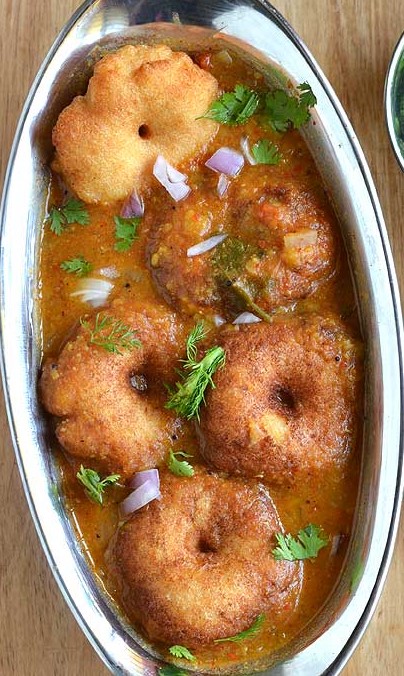 Order Sambar Vada  (2 Pcs) food online from Malgudi Veg store, Ashburn on bringmethat.com