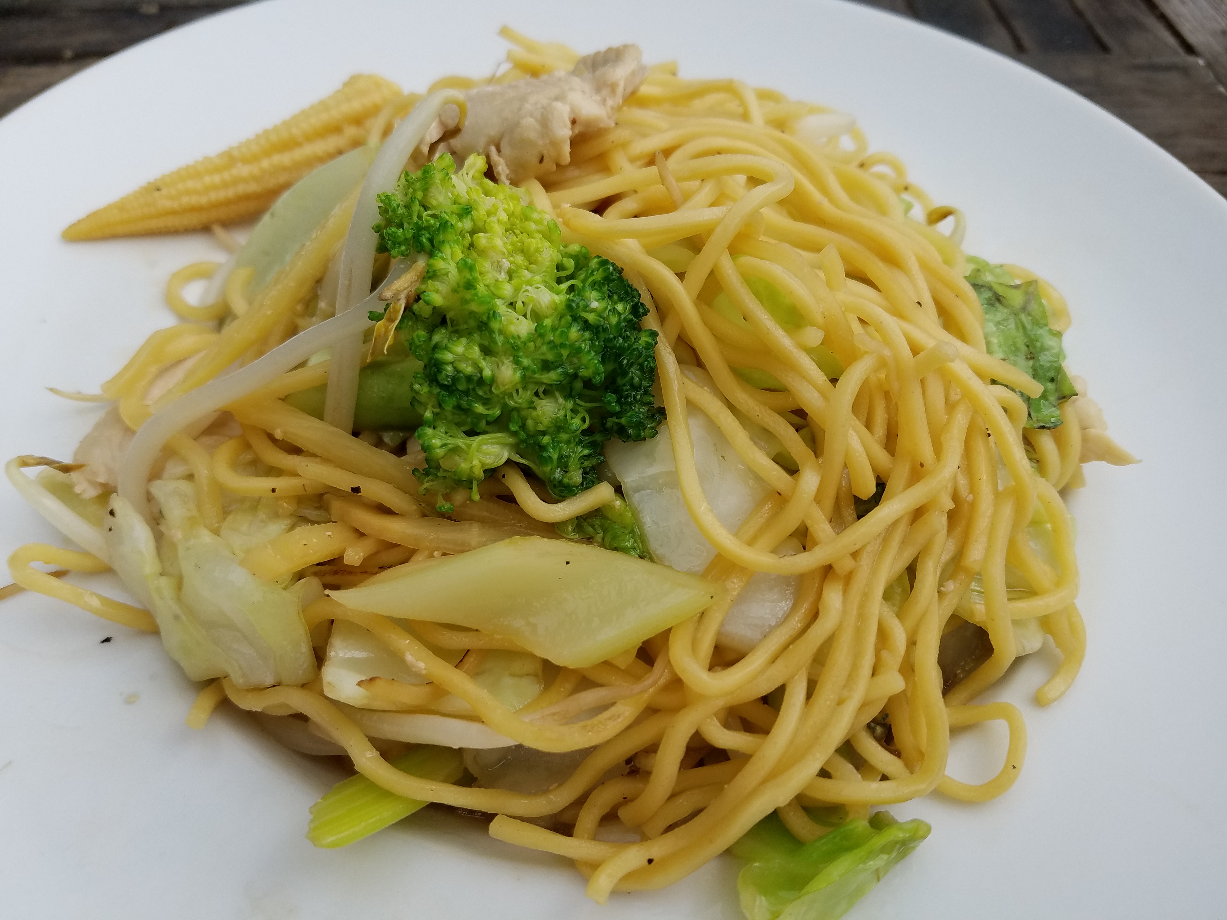 Order Chow Mein food online from A La Carte Thai Bistro store, Culver City on bringmethat.com