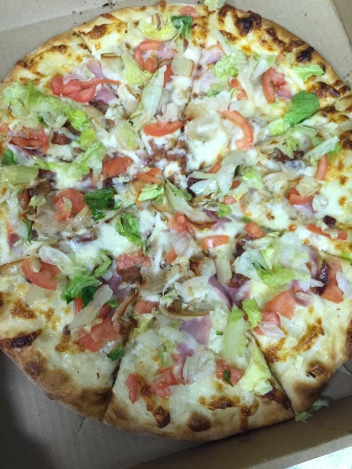 Order Club Pizza - 12'' food online from Lombardo Pizza store, Wyoming on bringmethat.com