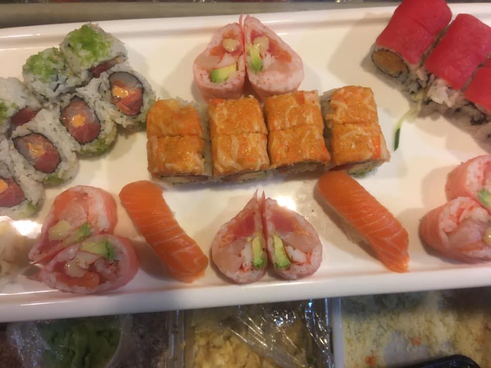 Order 9. Chirashi Don food online from Sushi Kazuki store, River Vale on bringmethat.com
