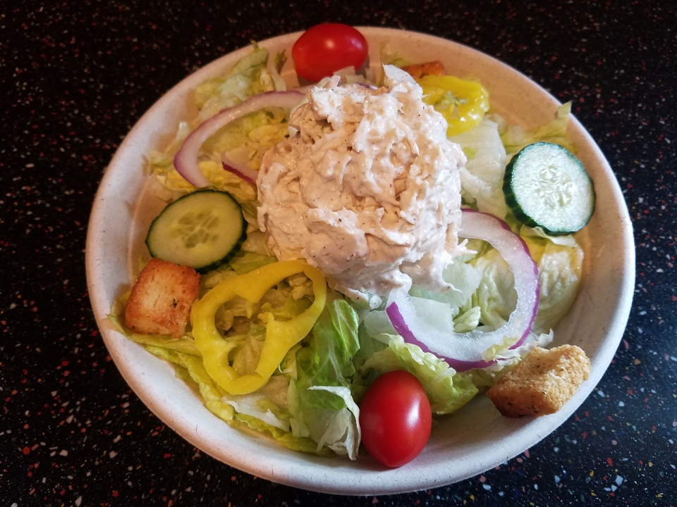 Order *Chicken Chef Salad food online from Pellegrino's Deli Cafe store, Rochester on bringmethat.com
