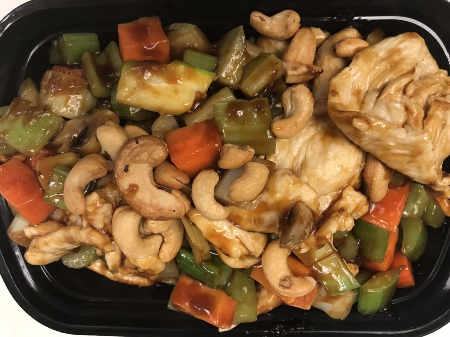 Order 60. Large Chicken with Cashew Nuts腰果鸡（大 food online from JJ China store, Morrisville on bringmethat.com
