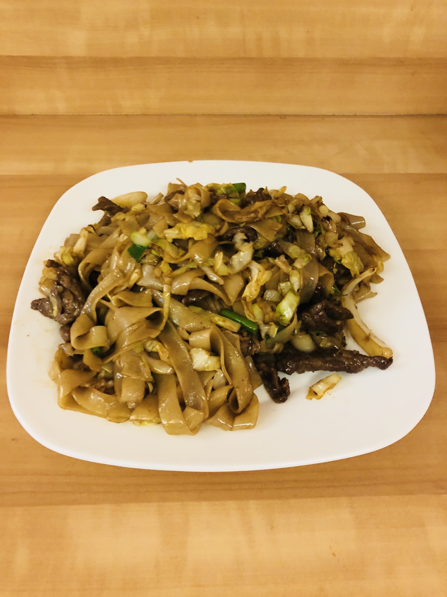 Order Beef Chow Fun （干炒牛河） food online from China Impression Restaurant store, Costa Mesa on bringmethat.com