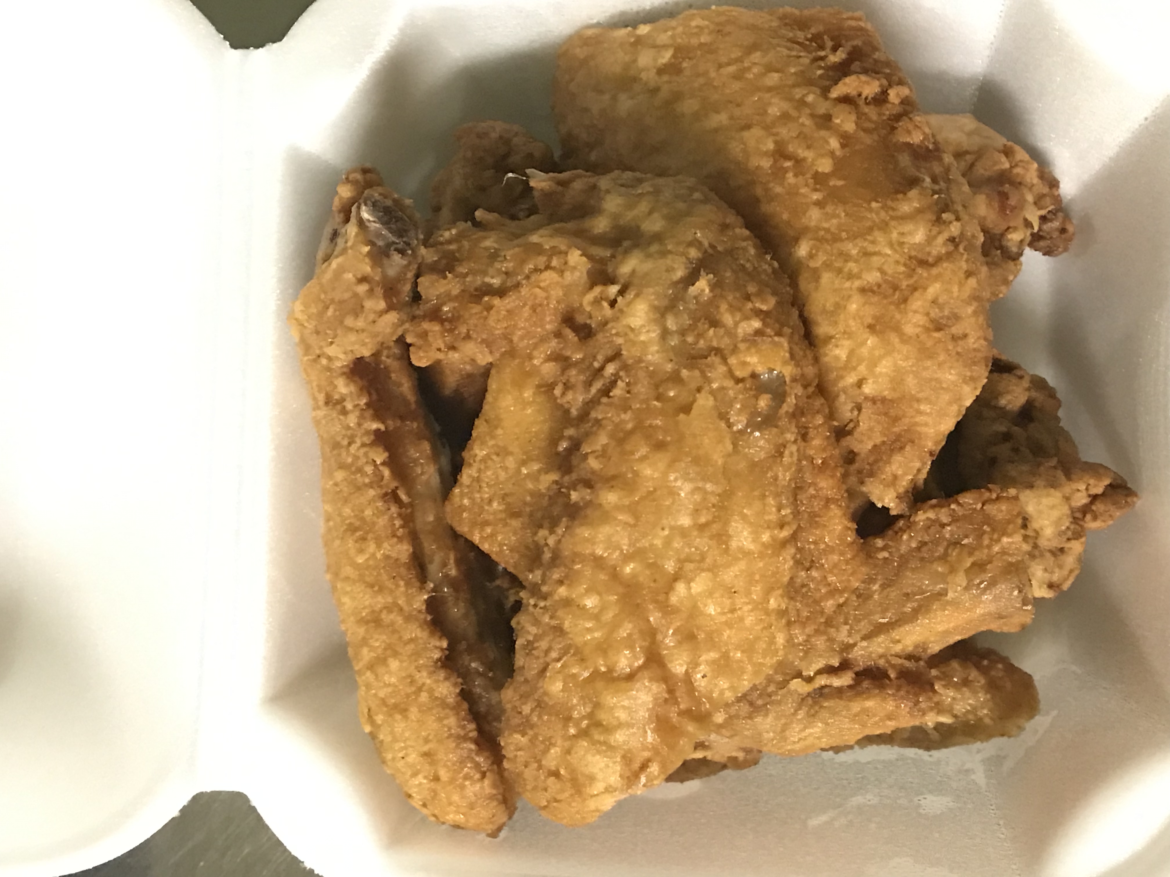 Order 7. Fried Chicken Wings food online from Sun Luck Garden store, Cleveland on bringmethat.com