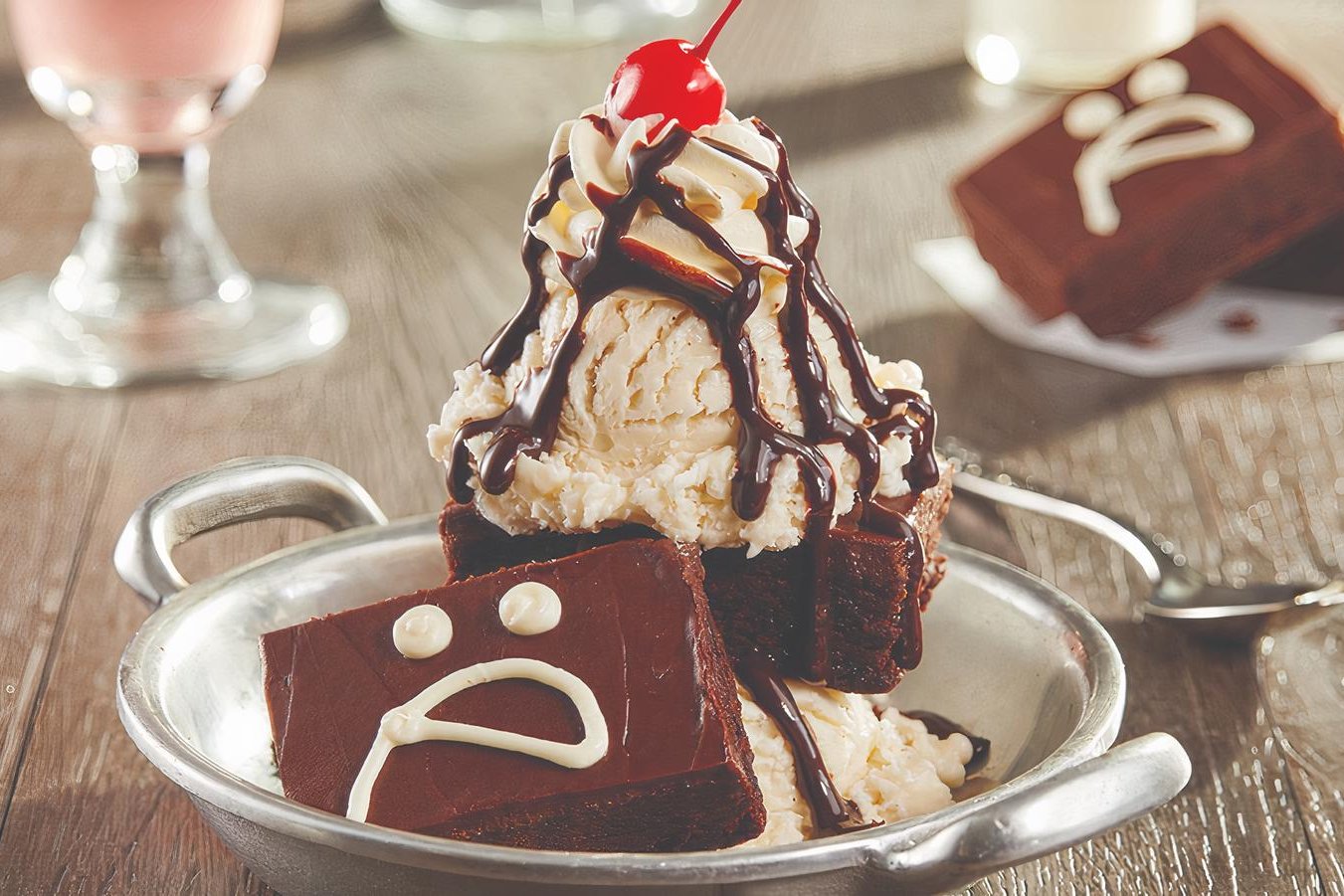 Order Frownie Sundae Party food online from Kings Family Restaurants store, Greensburg on bringmethat.com