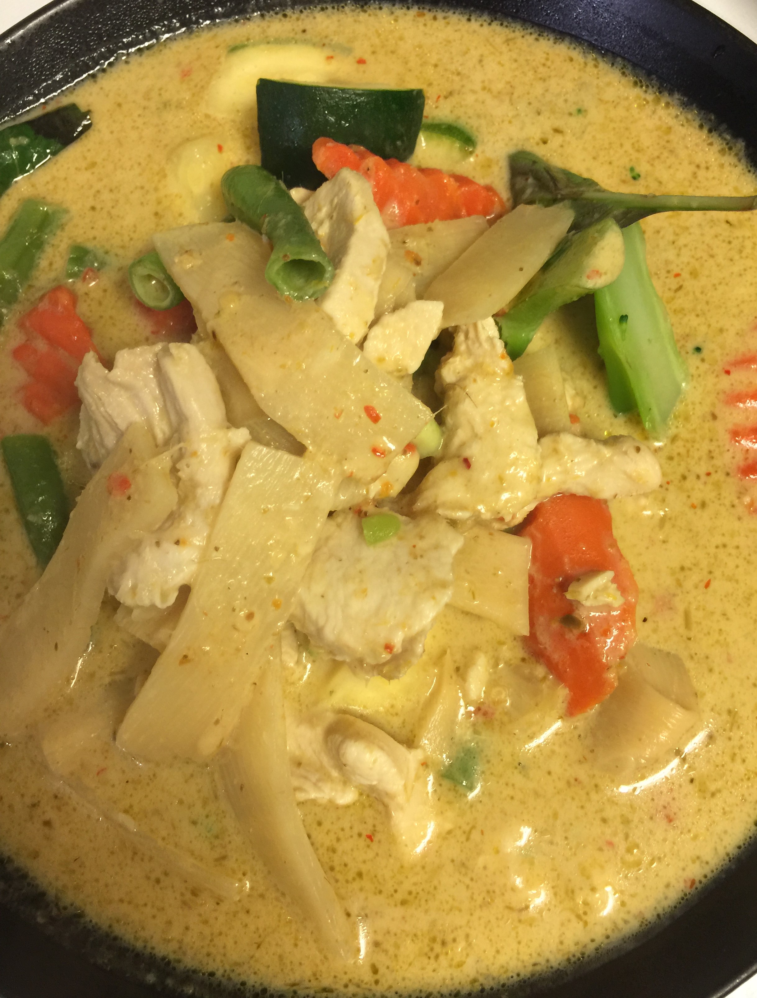 Order C2. Green Curry food online from Mr. Thai Bistro store, Gilbert on bringmethat.com