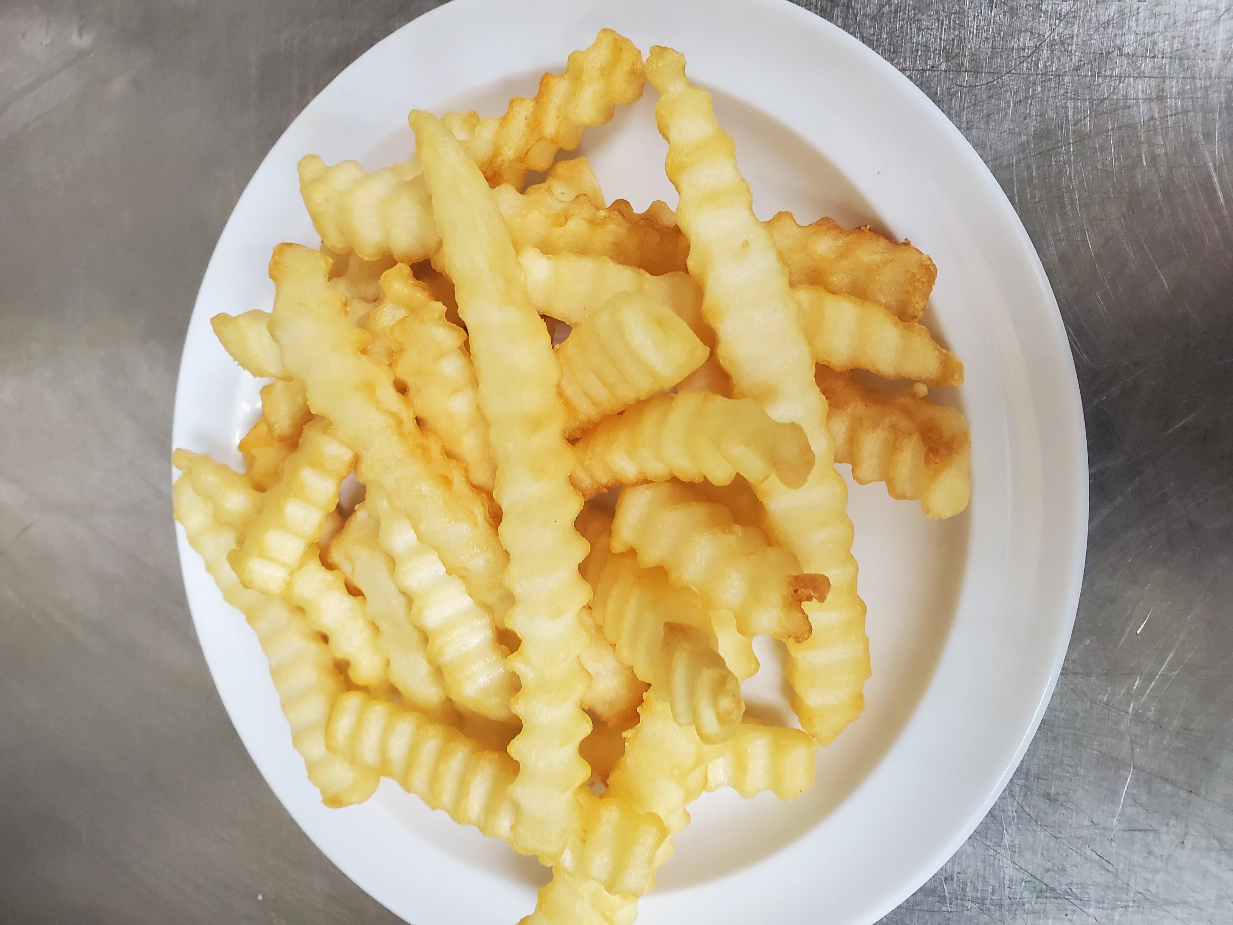 Order French Fries food online from Aminas Cafe store, Bronx on bringmethat.com