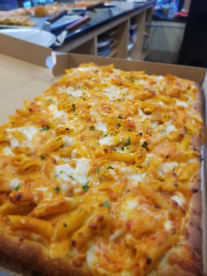 Order Chicken Penne Ala Vodka Pizza - Personal 12" (6 Slices) food online from Bonillas Pizza store, Wheatley Heights on bringmethat.com