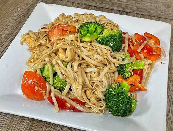Order Pad Basil Noodle food online from Bistro 38 store, Oklahoma City on bringmethat.com