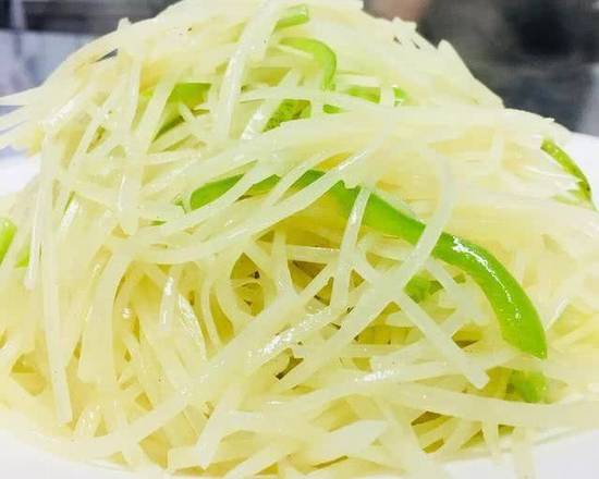 Order Green Pepper and Potato Shreds (青椒土豆丝) food online from Chef Chuan store, Irvine on bringmethat.com