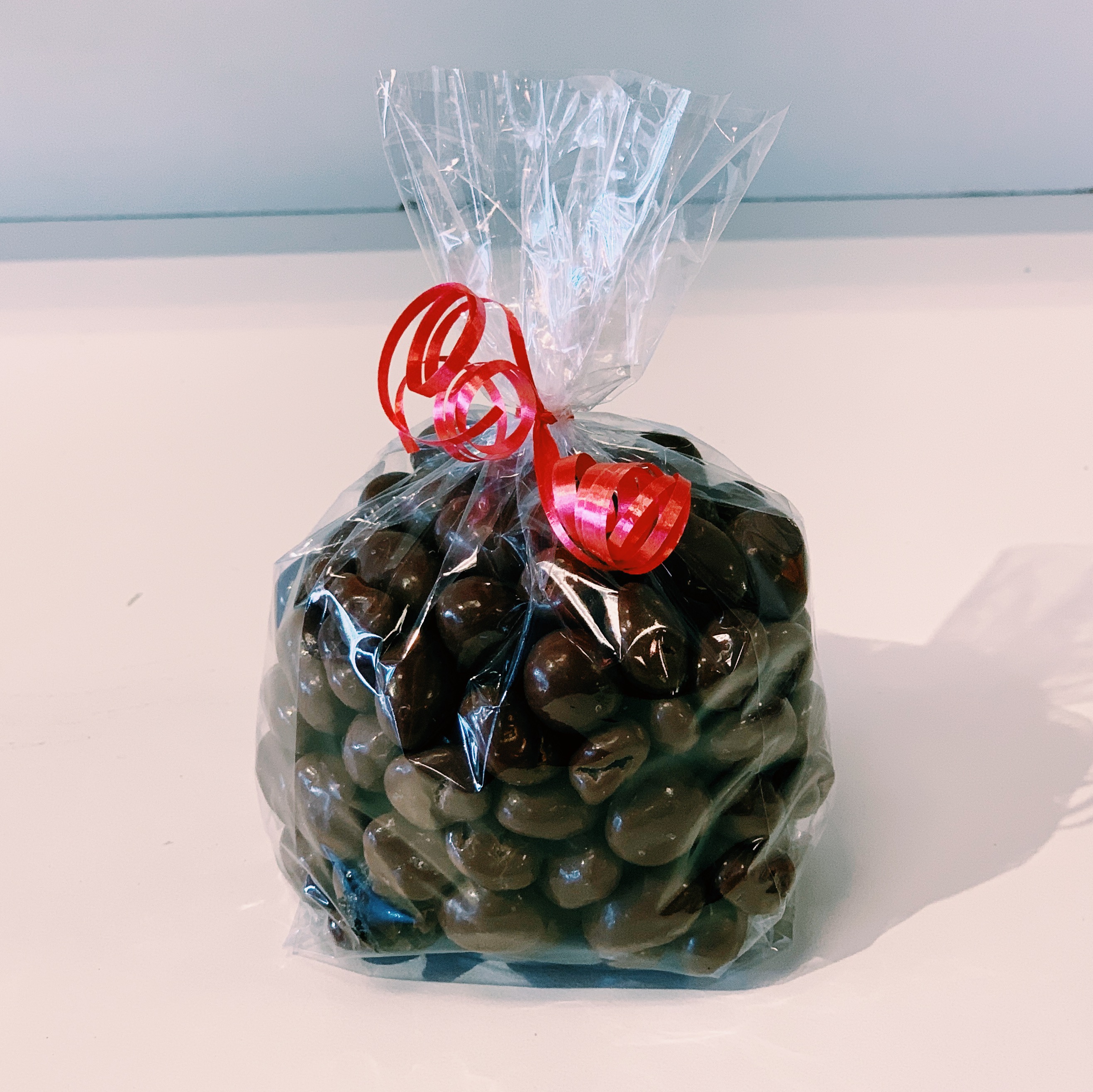 Order Chocolate Covered Raisins food online from Park Avenue Confectionary store, Mechanicville on bringmethat.com