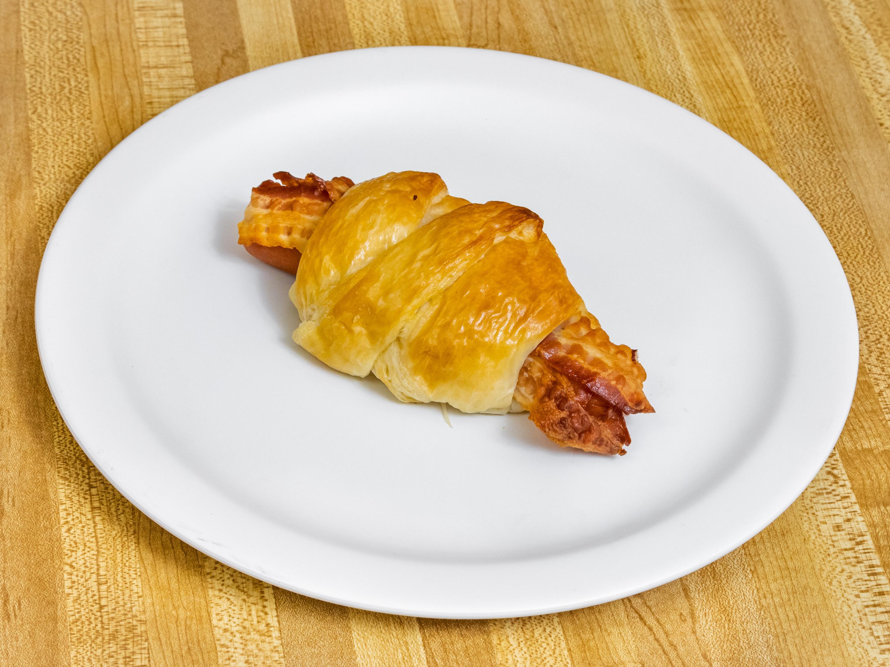 Order L.Bacon, sausage croissant Roll food online from Donut Palace store, Garland on bringmethat.com