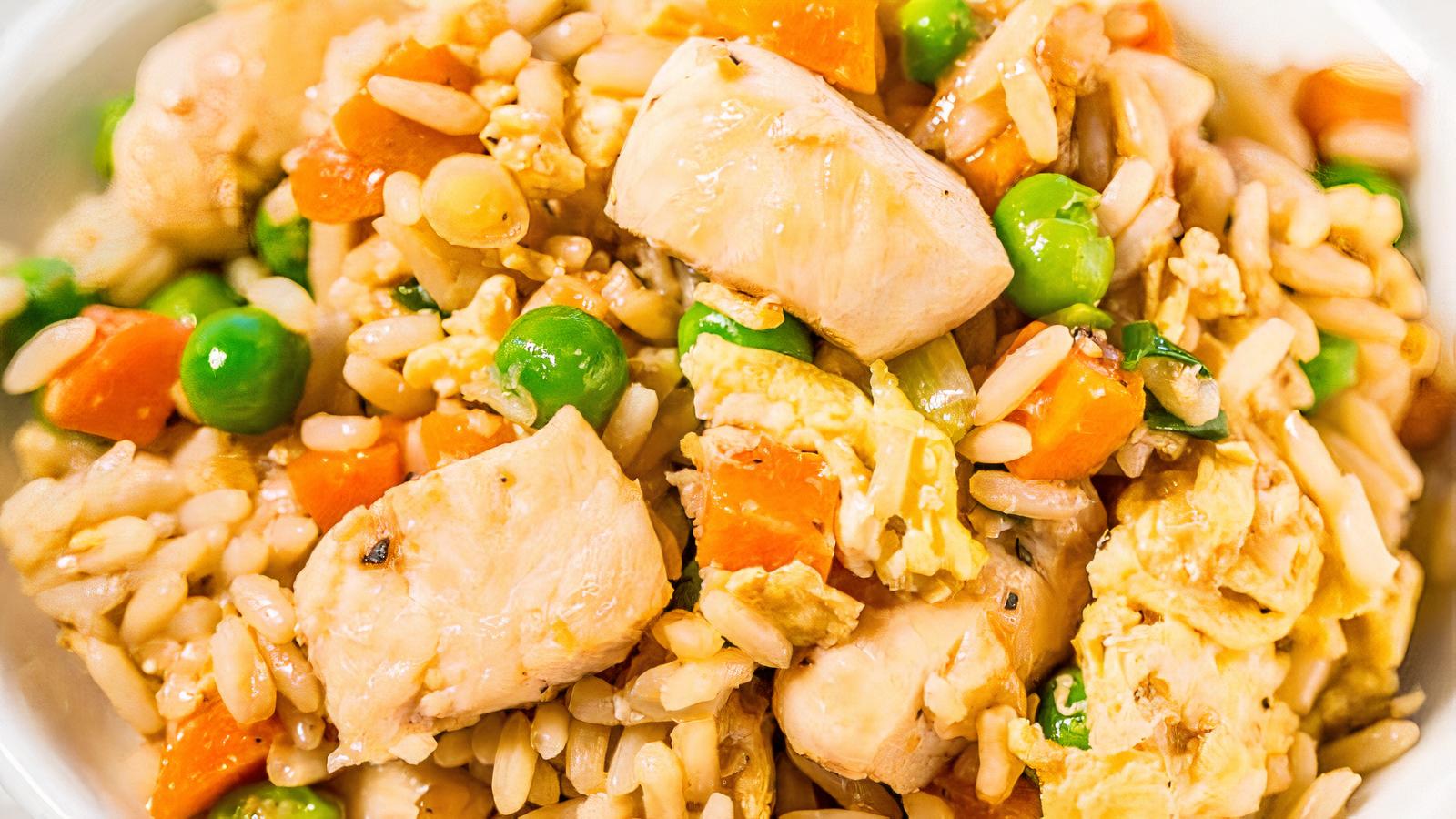 Order Chicken Fried Rice food online from Sum Dim Sum store, Palo Alto on bringmethat.com