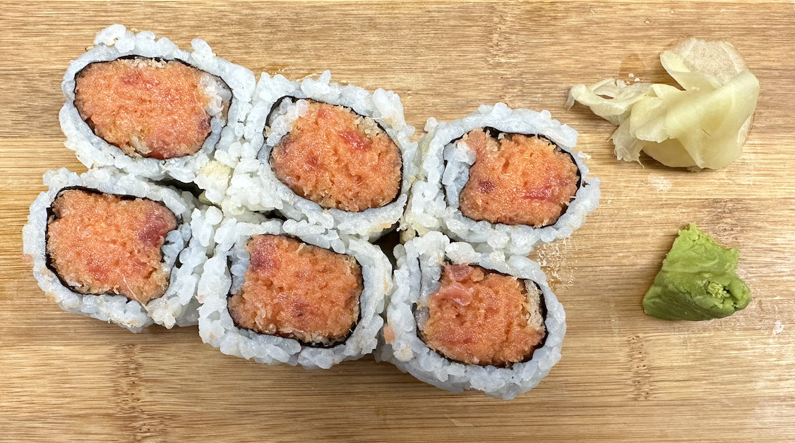 Order Spicy Tuna Roll food online from New Leaf Chinese & Japanese Cuisine store, Philadelphia on bringmethat.com