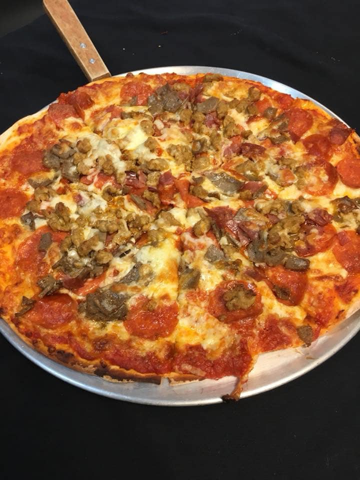 Order Meat Lovers Pizza food online from Leeward Market Cafe & Grocery store, Annapolis on bringmethat.com