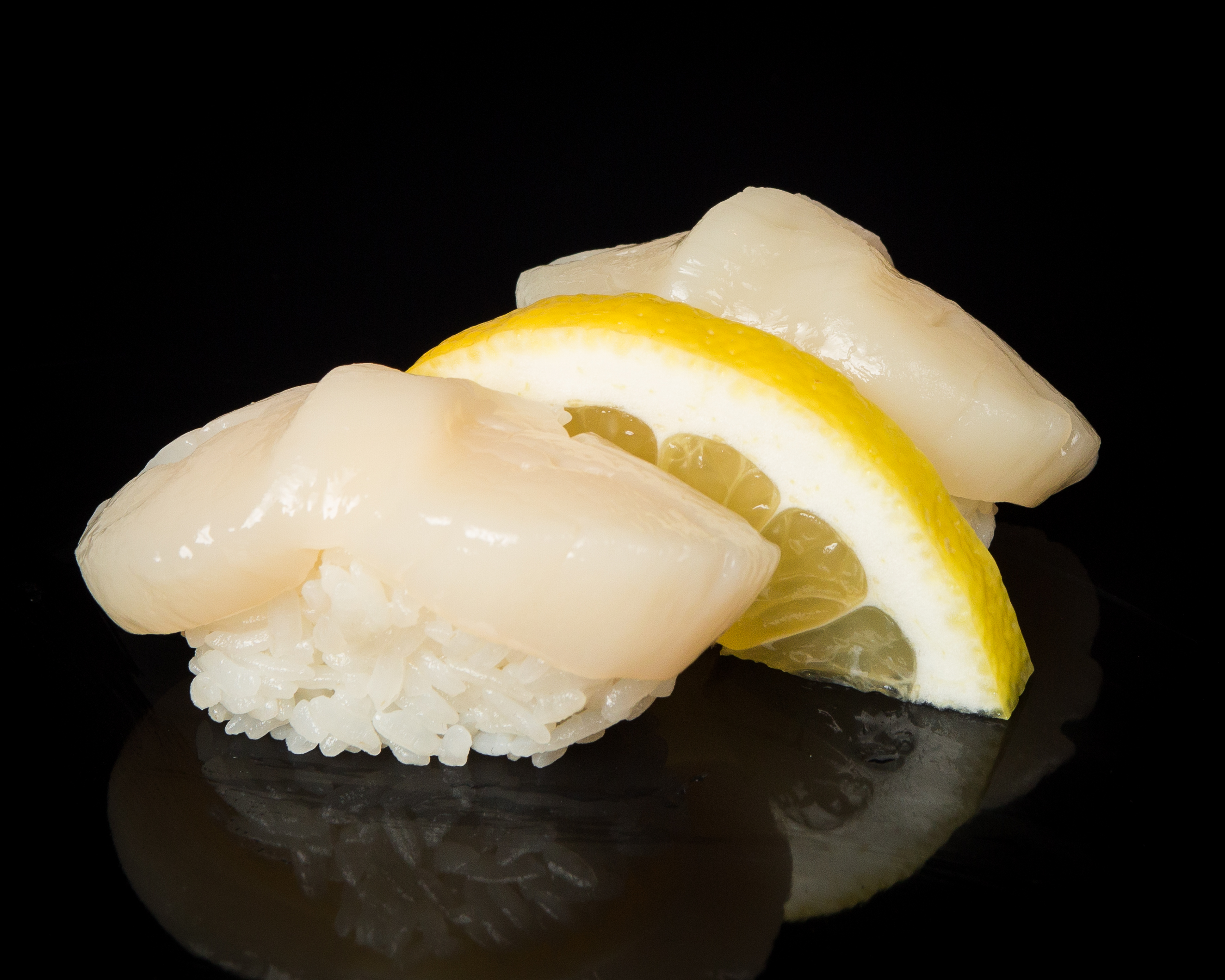 Order 2 Pieces Scallop food online from Sushi Sakura Express store, Houston on bringmethat.com